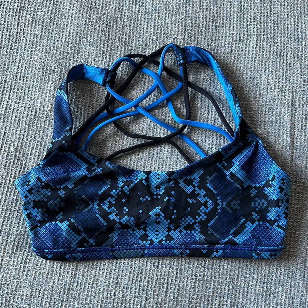 Lululemon Free to Be Wild Bra, Size 4